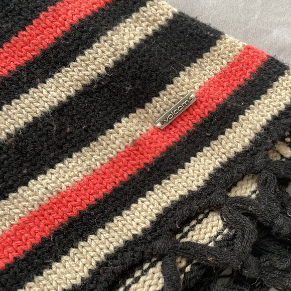 Volcom knit poncho with hood |orange and black | size XS - Picture 5 of 7